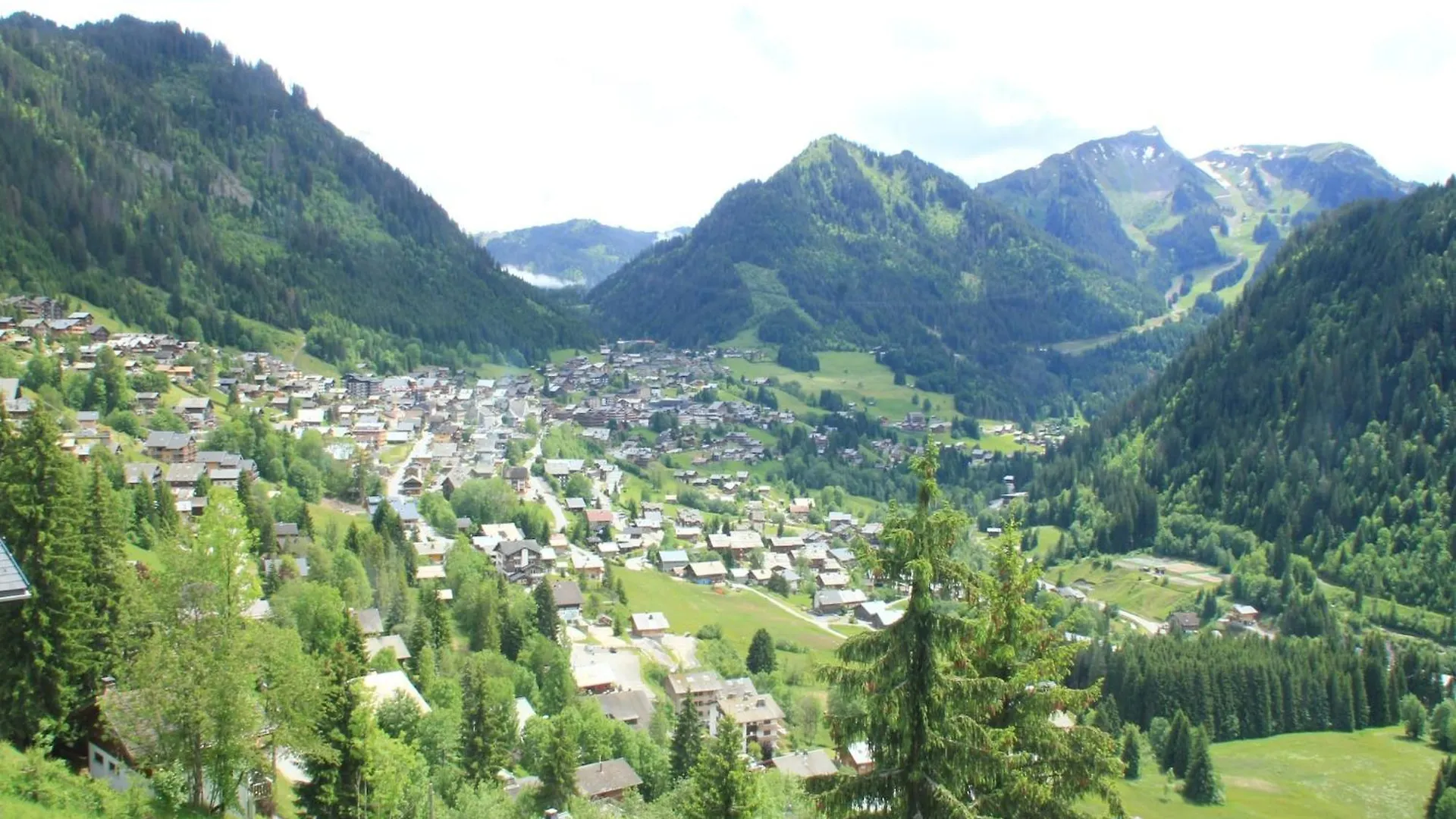 Apartment in Chatel with terrace Fransa